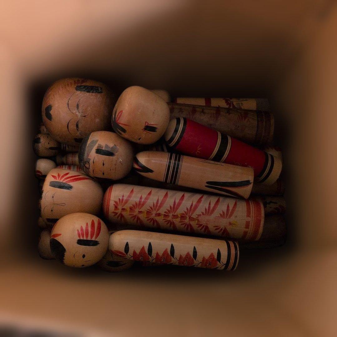 伝統的なこけし人形セット　約29体