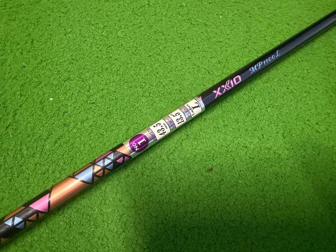 ゼクシオ レディス ドライバー 13.5 Ｌ　純正ヘッドカバー付き