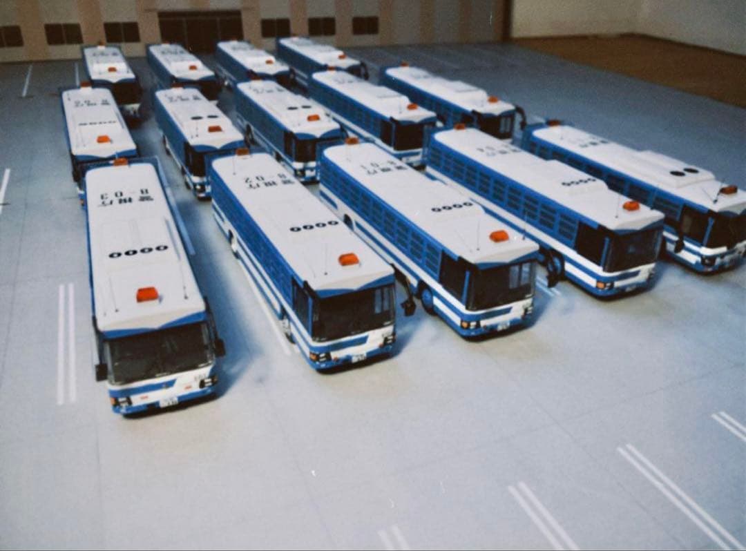 カスタム ミニカー 警察車両 大型輸送車 8-10