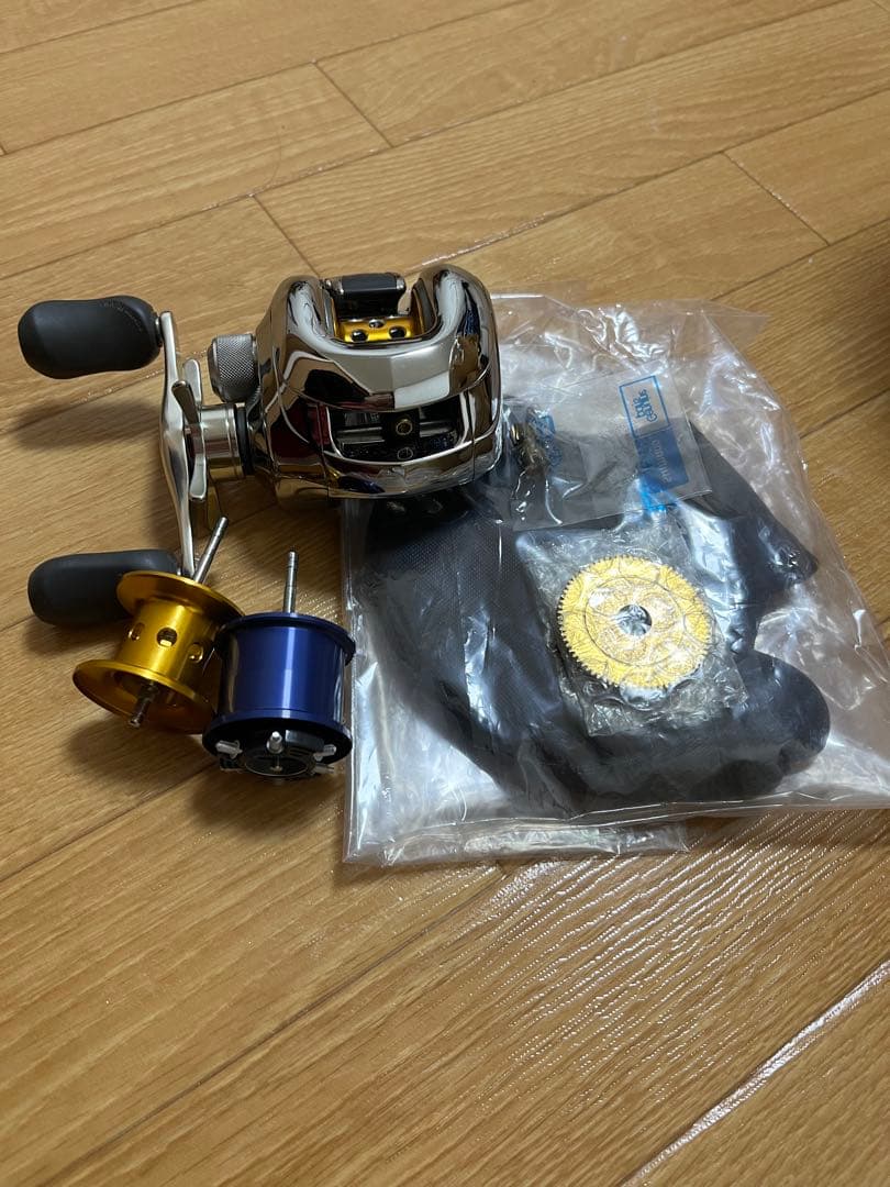 中古 シマノ アンタレスAR 右ハンドル Availスプール