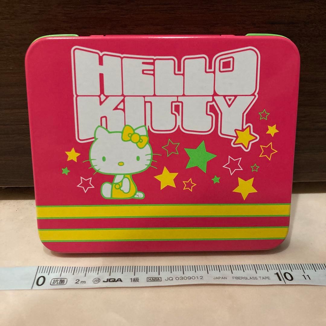 レトロ《2002年 ハローキティ メモ帳》Hello Kitty ☆缶ケース付き