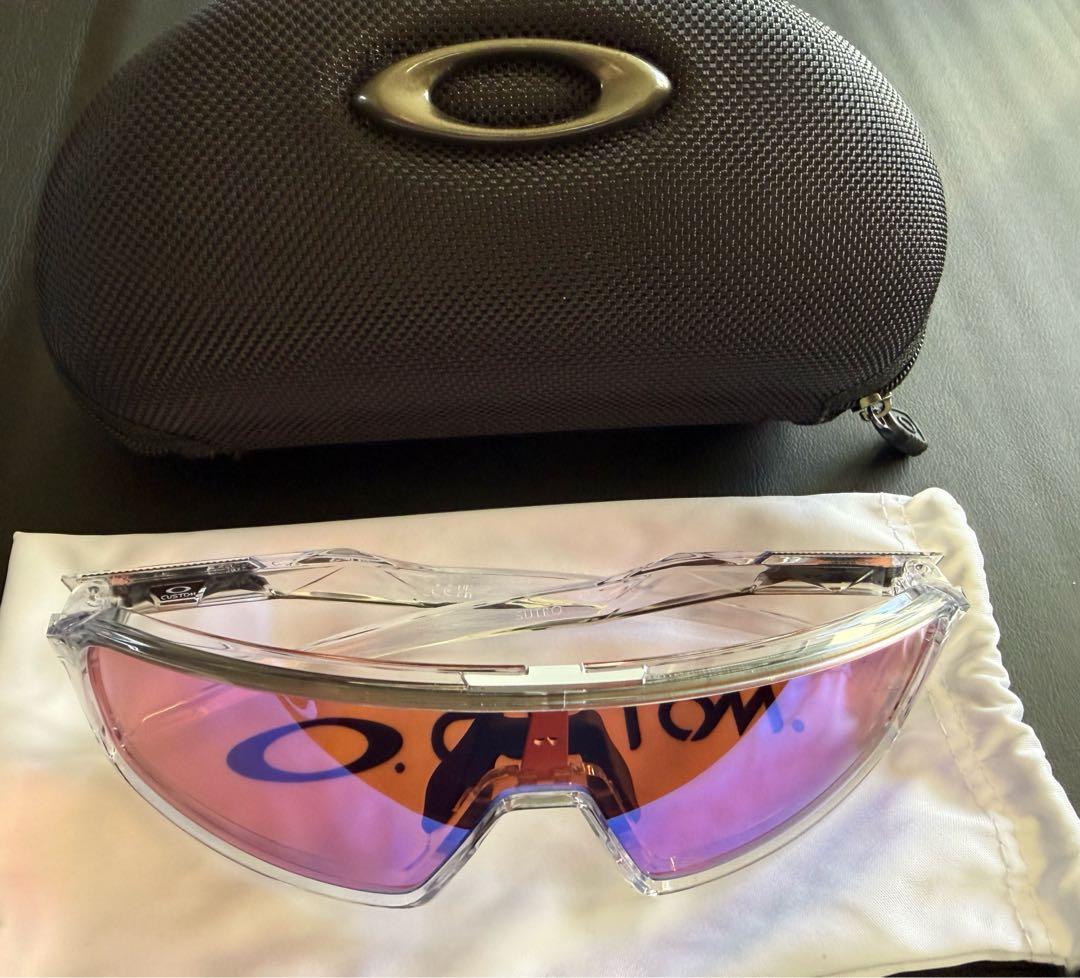 Oakley スポーツサングラス ケース付き