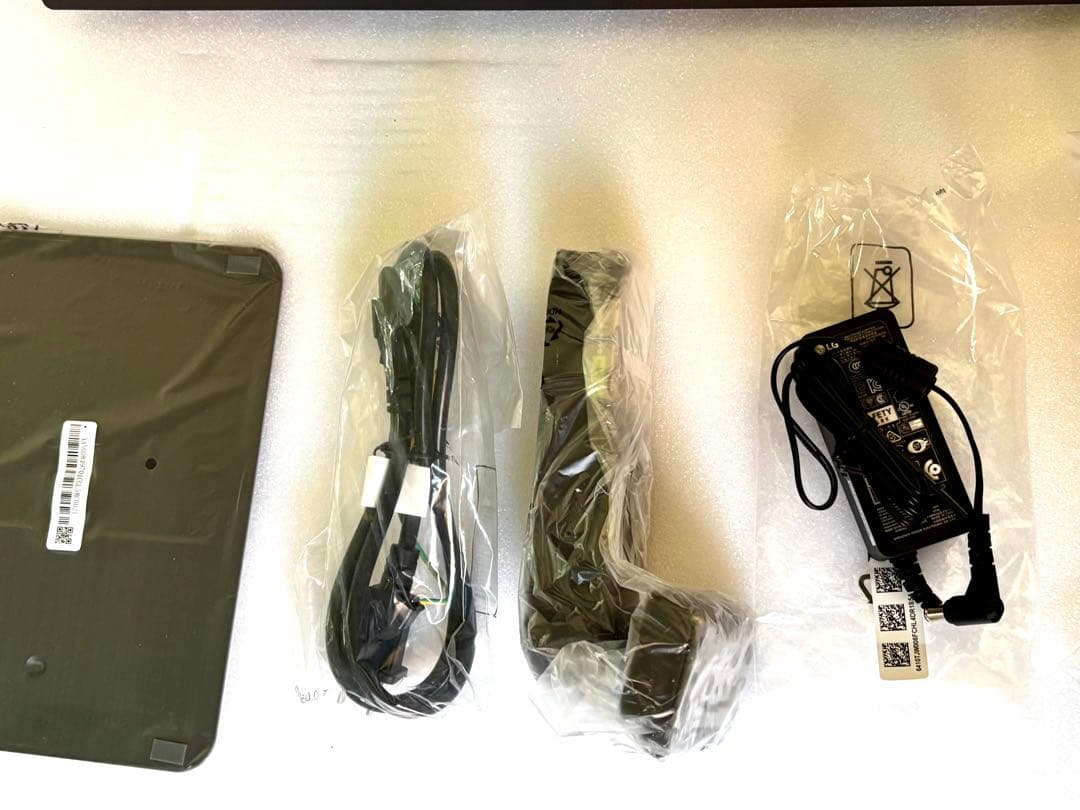 260121-6 LG UltraGearモニター 24インチ24G411A-B