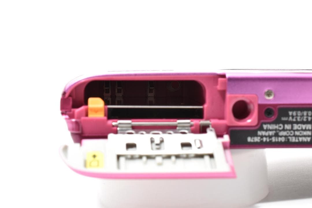 ニコン　Nikon COOLPIX S3700 ピンク　コンパクトデジタルカメラ