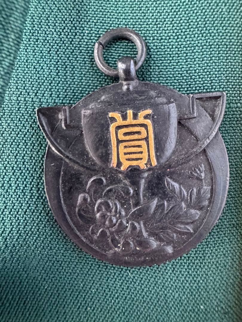 アンティークコレクション 紫色の装飾品