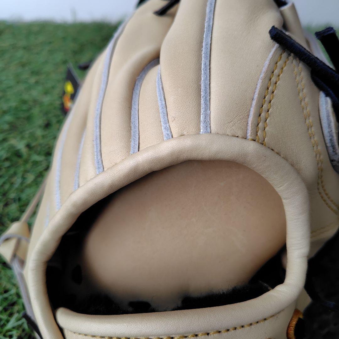 ワールドペガサス硬式外野手用グローブ