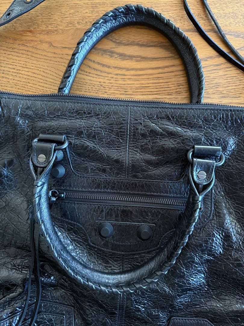 バレンシアガ　ルカーゴ　ショルダーバッグ