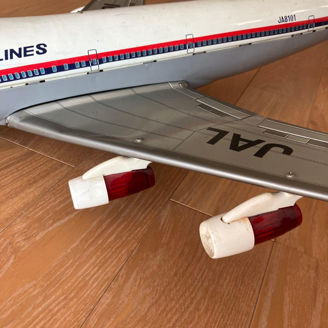 日本航空のジャンボジェット機　ブリキ模型