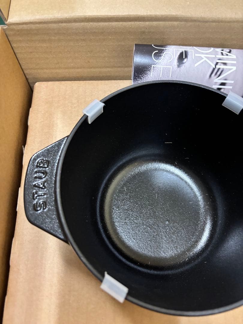 ストウブ　ラ・ココット de GOHAN M 16 cm ブラック