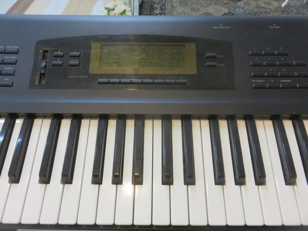 鍵盤楽器 Korg 01/w fd 61 keys