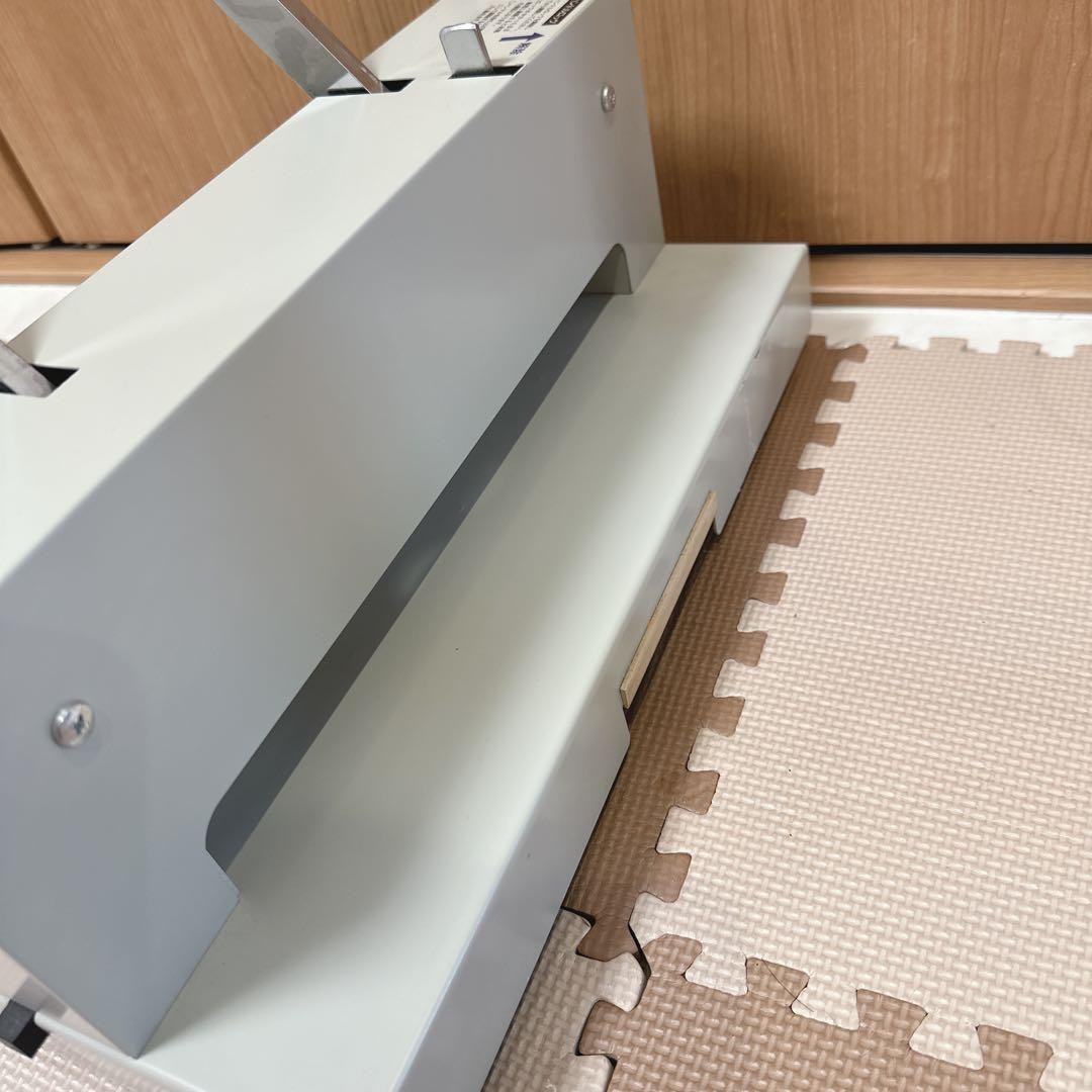 【概ね美品】プラス 業務用裁断機 PK-513L 裁断幅A4タテ ホワイト