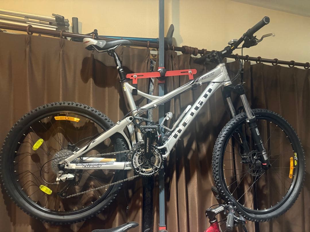 【特注品】海外購入GIANT マウンテンバイクシマノROCKSHOX CICLO