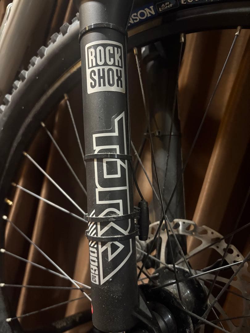 【特注品】海外購入GIANT マウンテンバイクシマノROCKSHOX CICLO