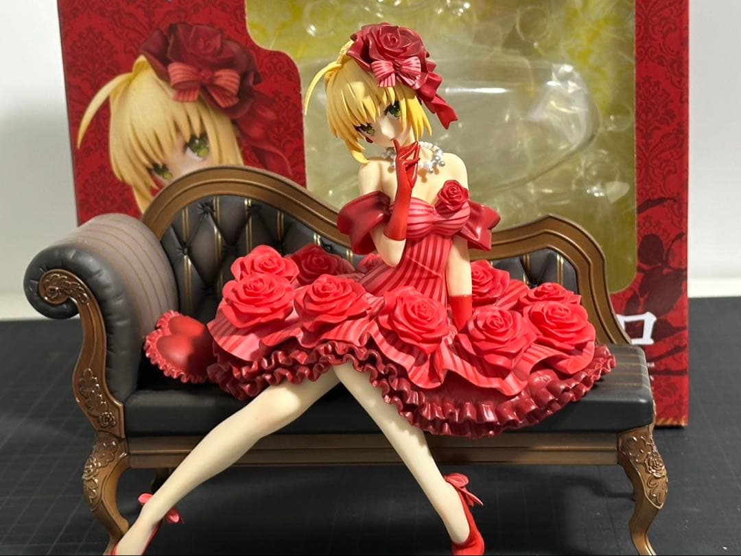 fate ネロ　フィギュア