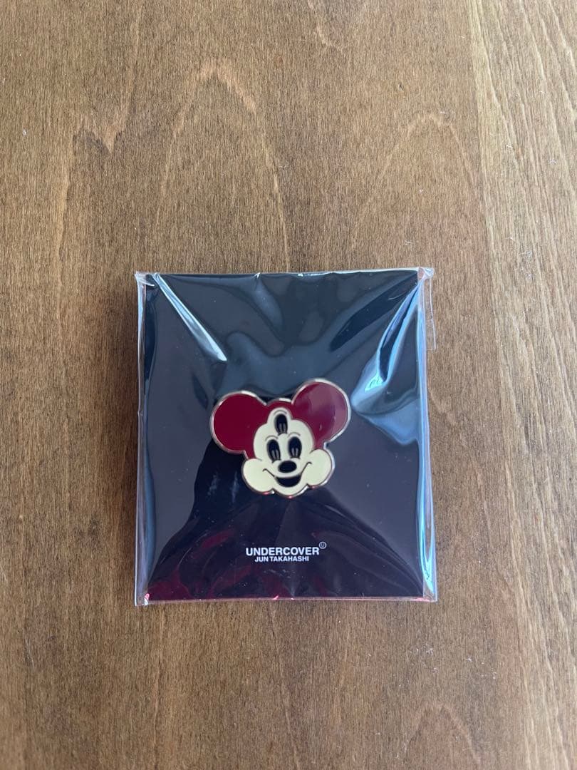 今期 UNDERCOVER ピンバッジ 新品未開封 オマケ付き