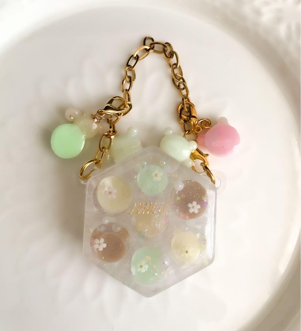 シャカシャカ　シェイカー　レジンキーホルダー　オーダー　м ɪ﻿ ʜ ο様