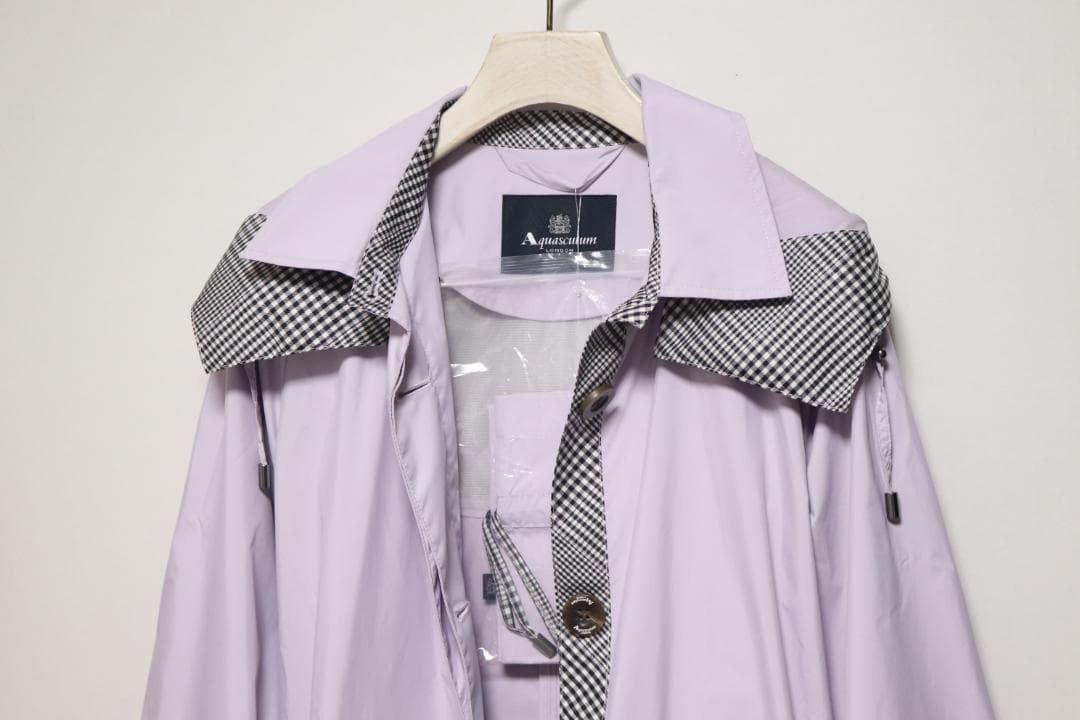 新品【アクアスキュータム】レインコート フード脱着可 M-L きれいなラベンダー