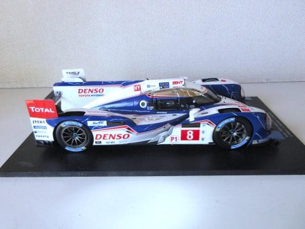 特価 Spark (1/18) トヨタ TS030 Hybrid 2013 LM