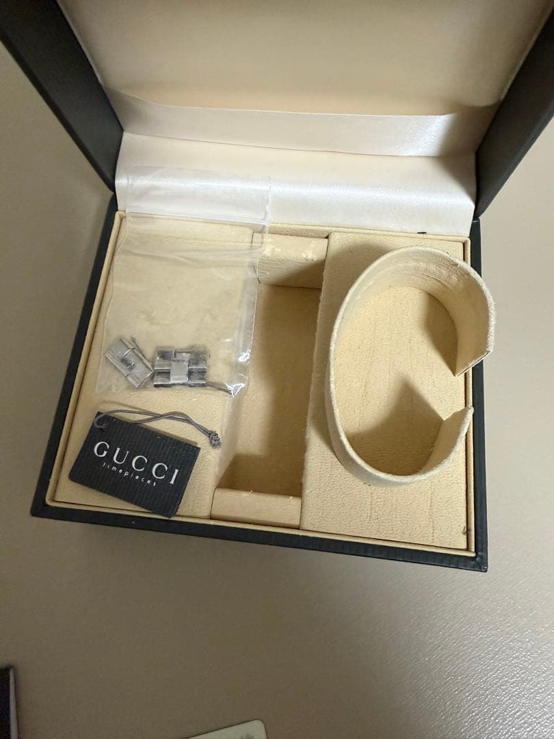 GUCCI 時計　Bezel Watch ブラウン/シルバー