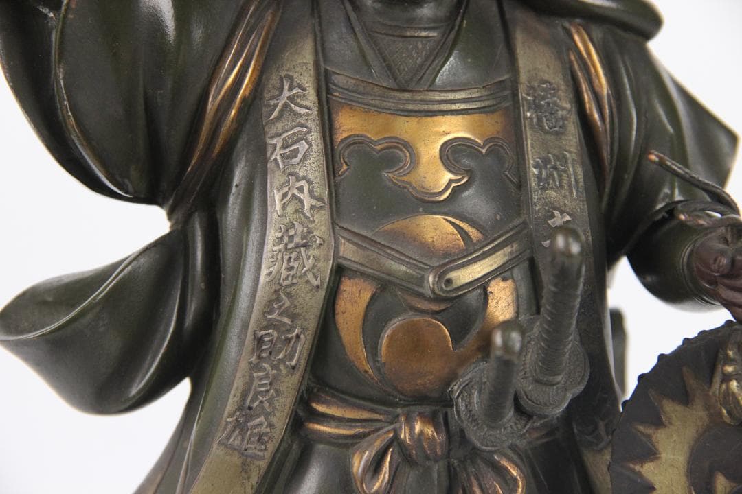 日本美術　銅製武人像　正秀作　細密彫刻　金象嵌　明治期金工　時代物 Eo1-21
