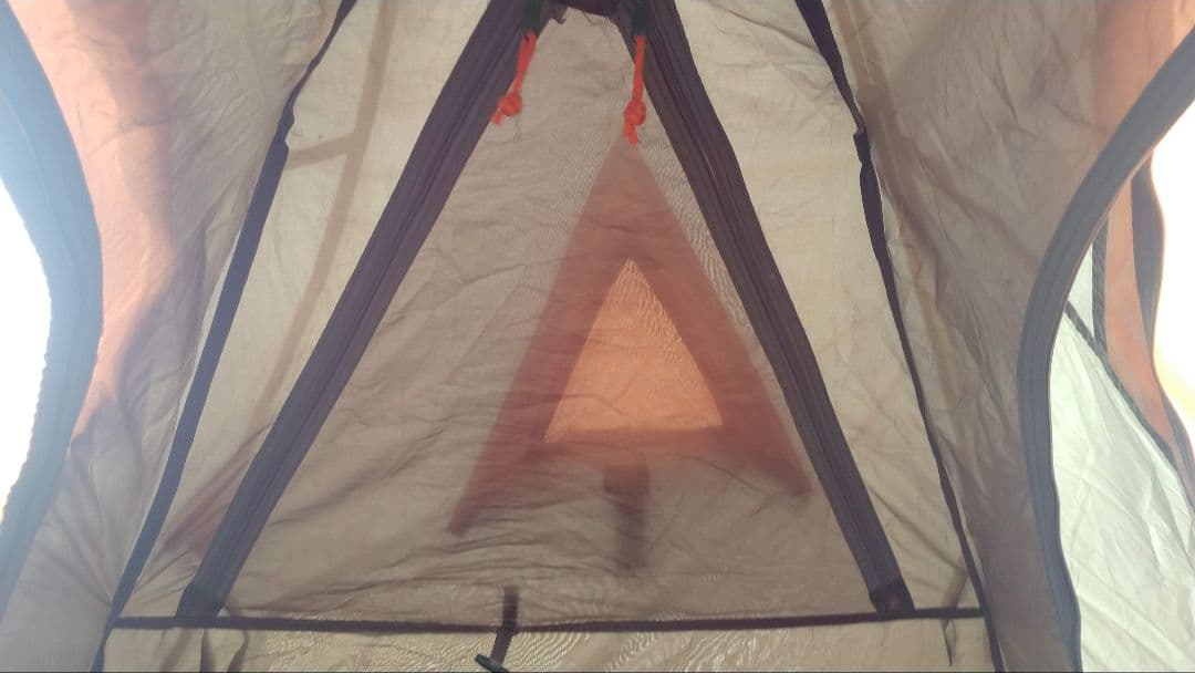 ベアーズロックのハヤブサテント(2人用)&エアマット2個