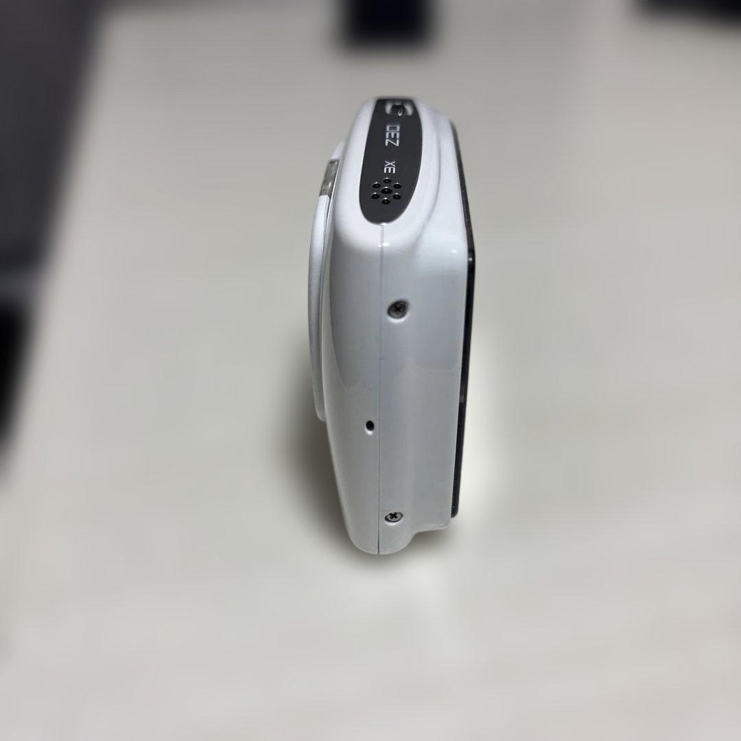 富士フィルム　FUJIFILM FinePix Z30