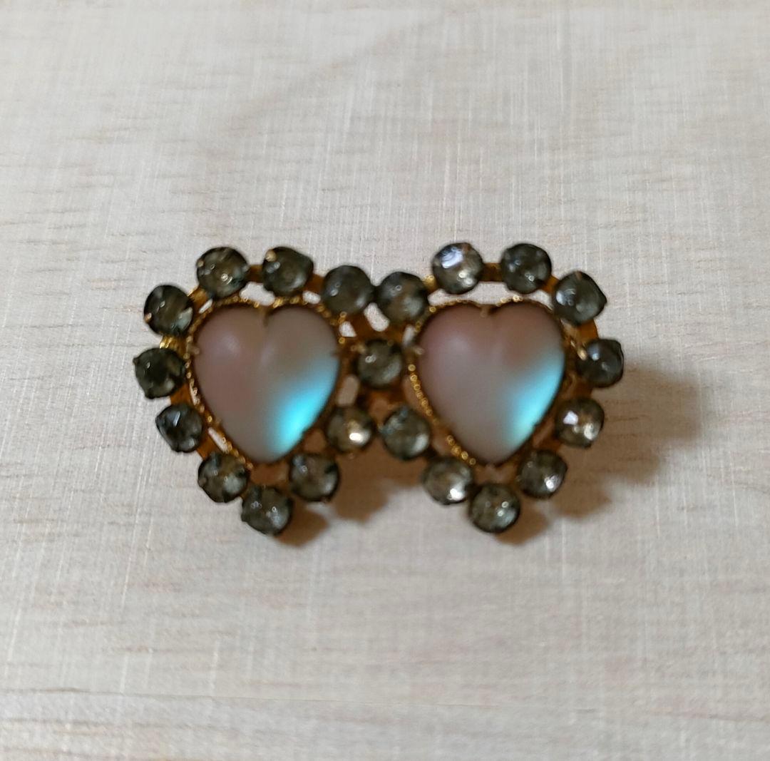 セール19日23時59分まで　サフィレットブローチ　ダブルハートモチーフ