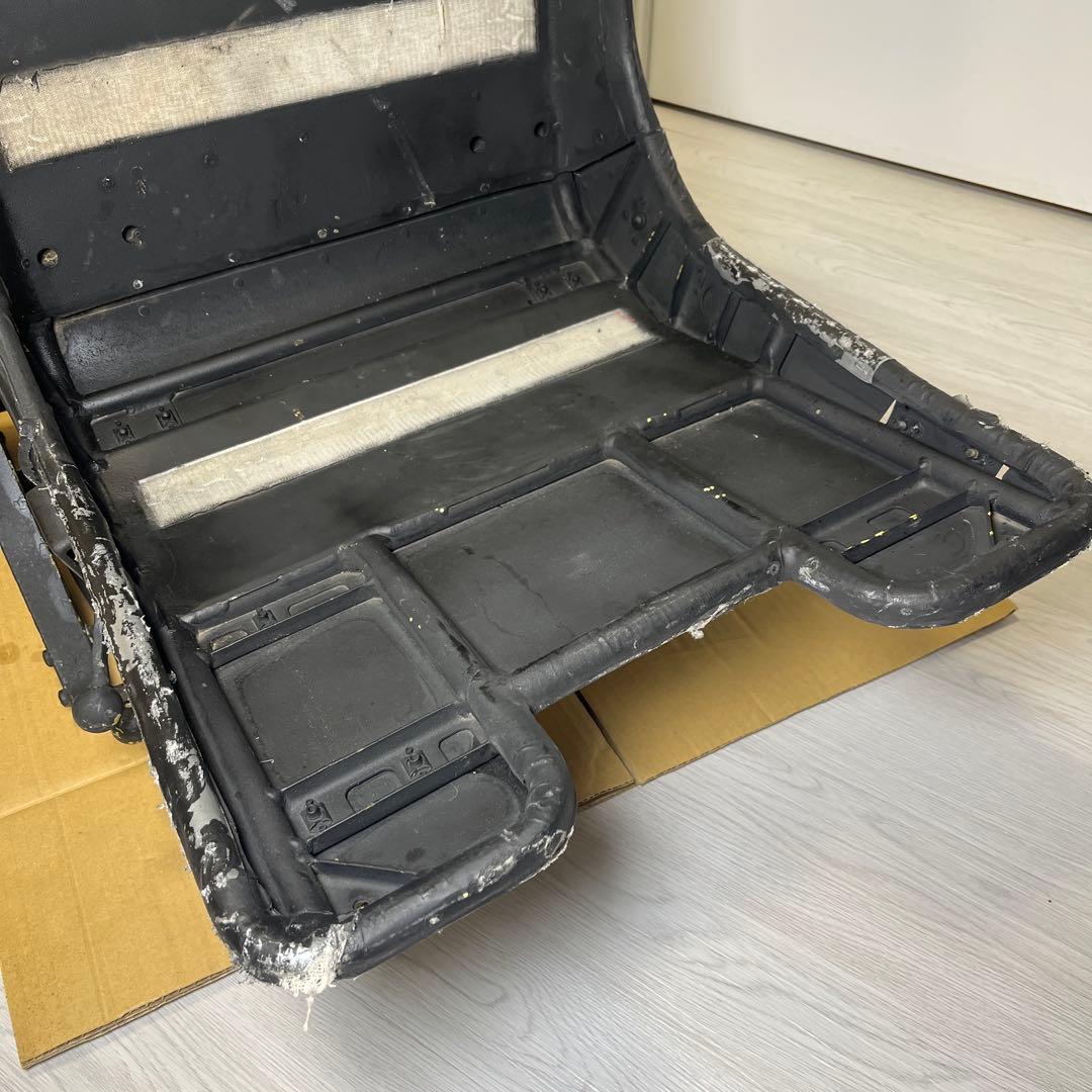 詳細不明 日本軍 航空機 戦闘機 シート 操縦席 座席 パイロット 実物 可動