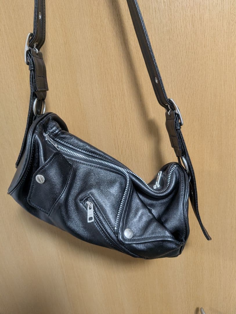 最終値下げ！beautifulpeople ラムレザーライダースシリンダーバッグ