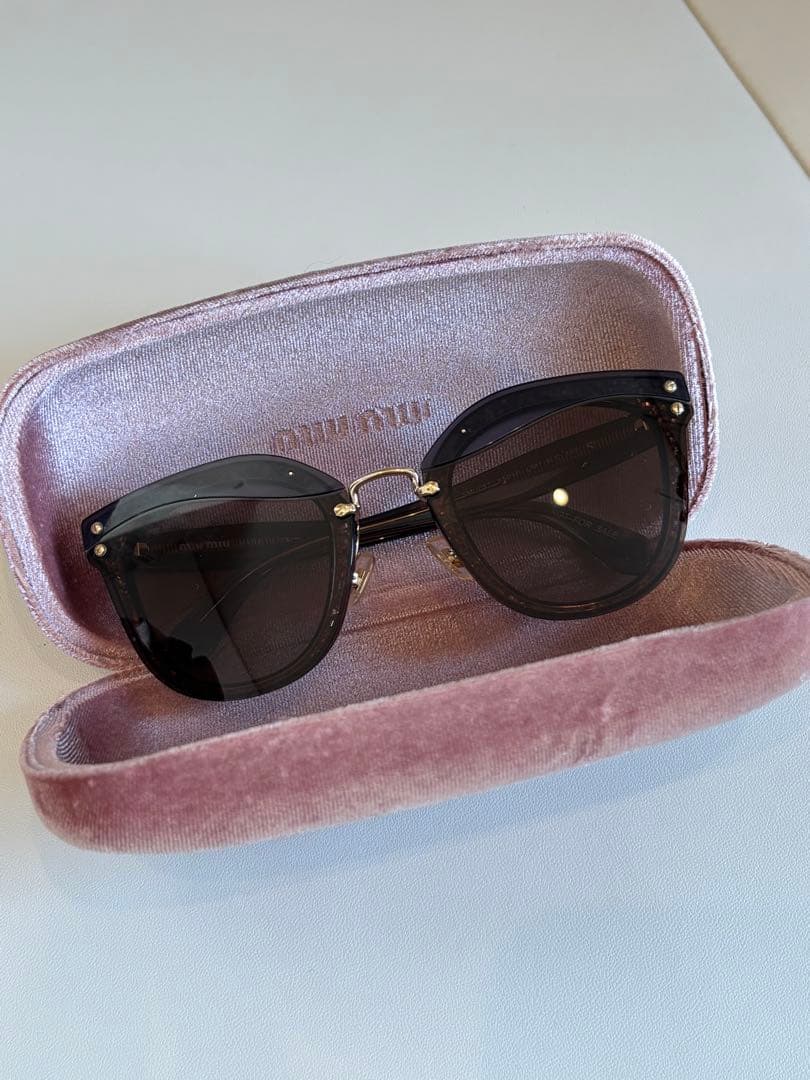 【美品】miu miu サングラス