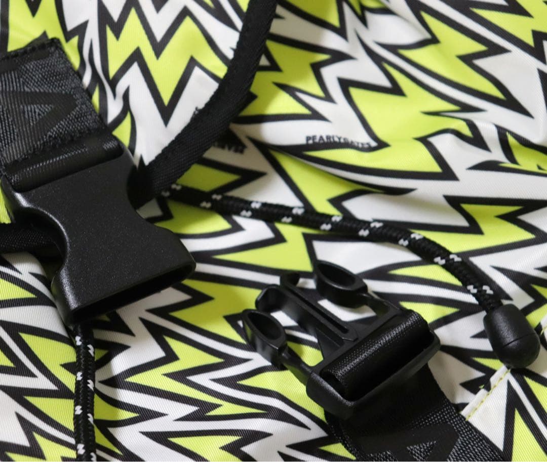 《パーリーゲイツ》新品 ユニセックス ハードエレキ柄リュック バックパック