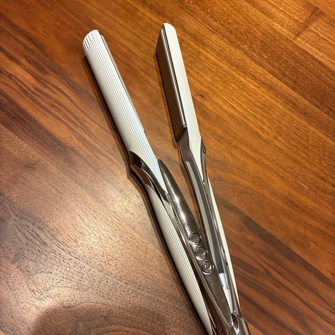 Refaリファストレートアイロンプロ　リファ　アイロン　MTG