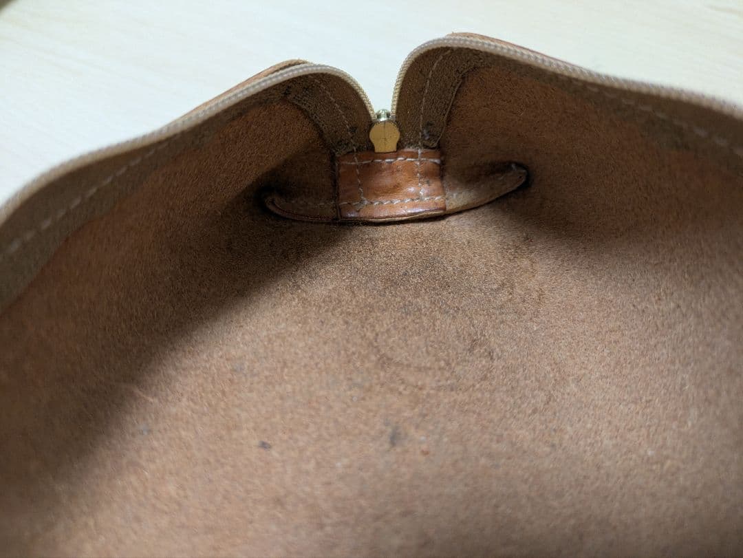 イルビゾンテ　ペンケース