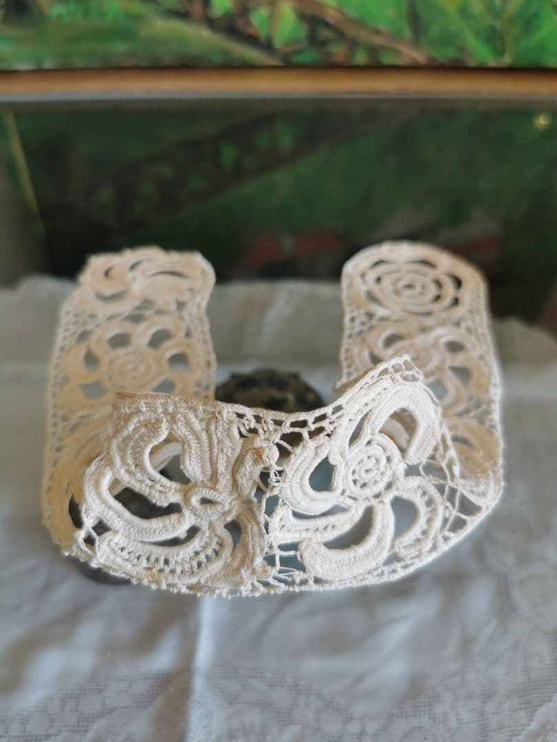 アンティーク アイリッシュクロシェレース 草原の花 多層手編みランナー 付け襟