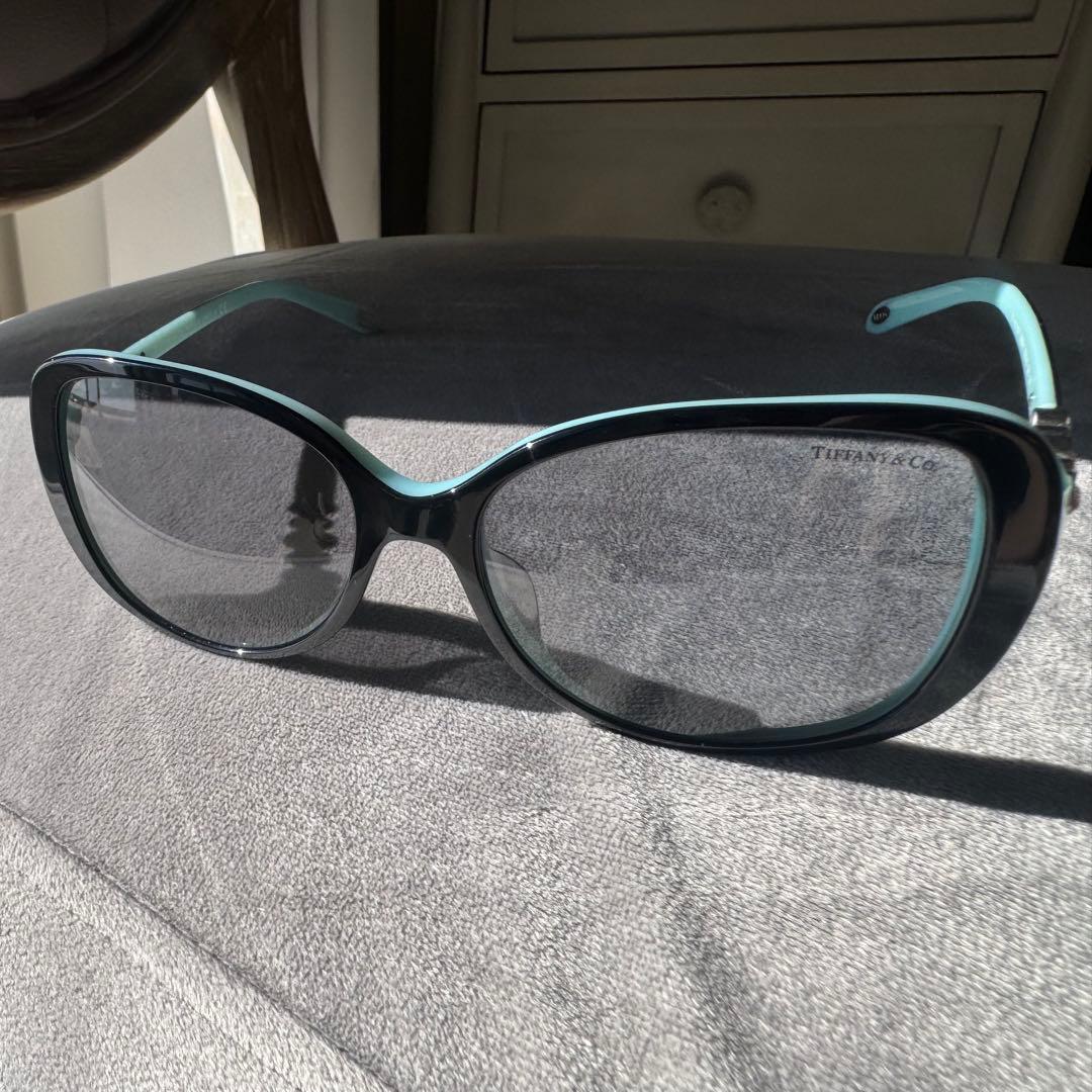 Tiffany & Co. ☆ブラック　サングラス ☆