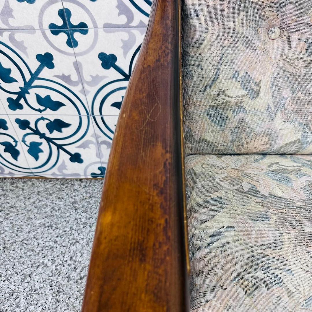 ②　カリモク シングルソファ 椅子 花柄 木製 家具