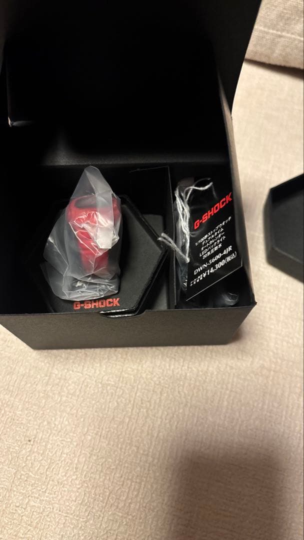 casio nano DWN-5600-4JR レッド