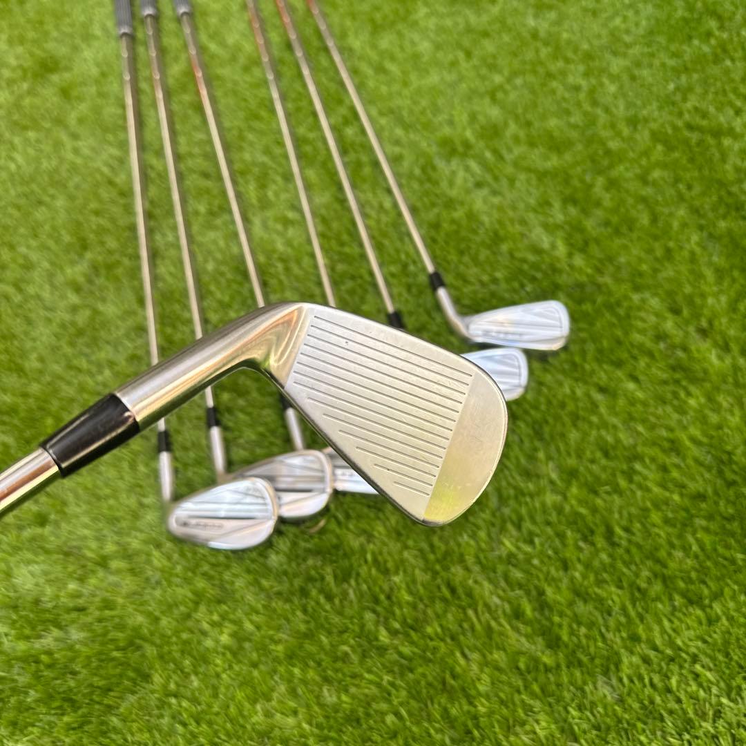 Cobra KING Tour Irons 5〜P日本仕様modus115