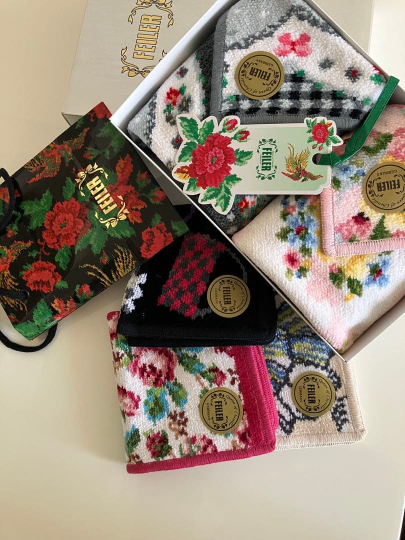 新品未使用　FEILER タオルハンカチセット