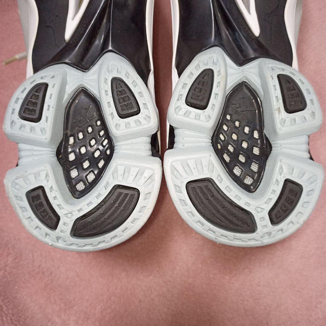 Mizuno ウェーブ ライトニング Z MID WAVE LIGHTNING