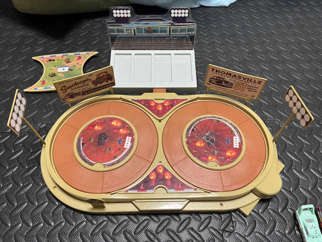 トミカカーズ、マテル社、周辺グッズ