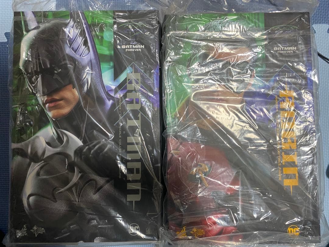 ホットトイズ バットマン フォーエヴァー ソナースーツ　ロビン セット