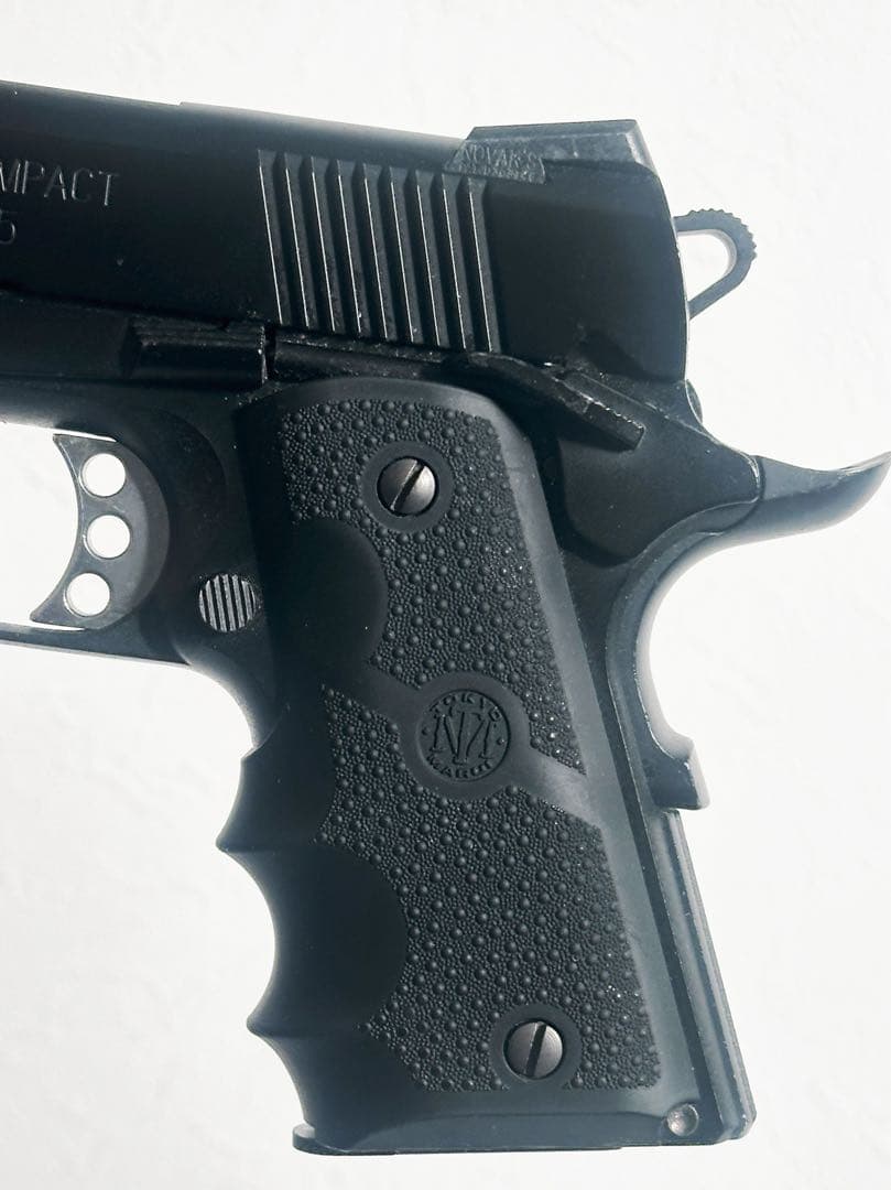 V10 Ultra Compact ブラック ガスガン　東京マルイ