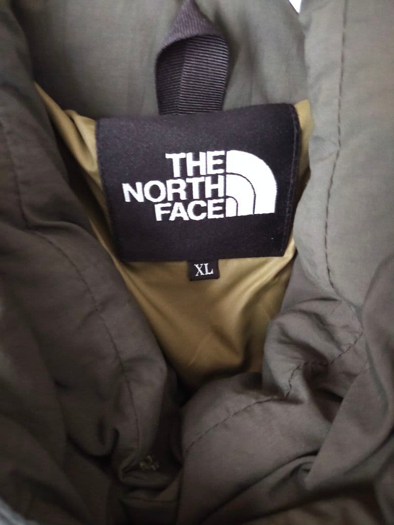 美品　THE NORTH FACE カーキ 黒パッチダウンジャケット