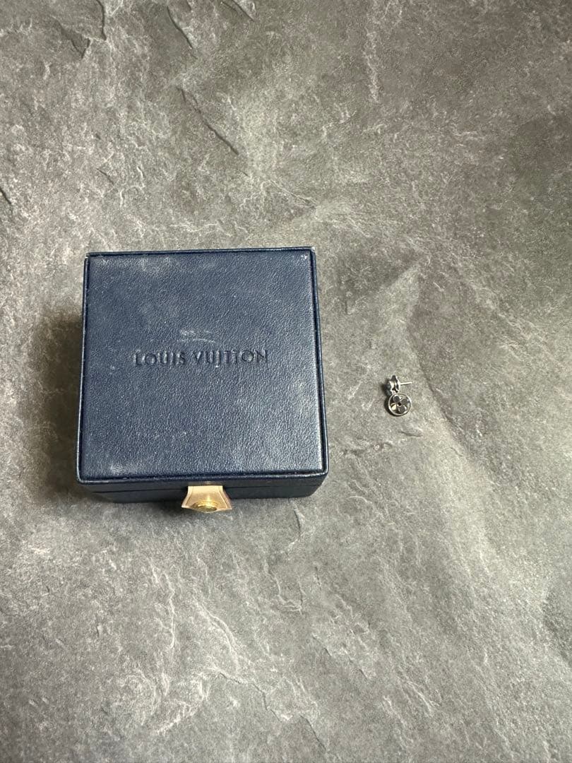 え*る様 【美品・正規品】ルイヴィトン ピアス モノグラム・イディール（ホワイト