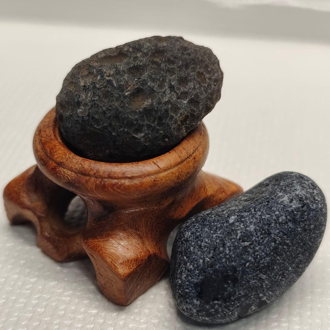 【透明&不透明タイプ 】チンターマニストーン 台座・巾着袋付きNO.321