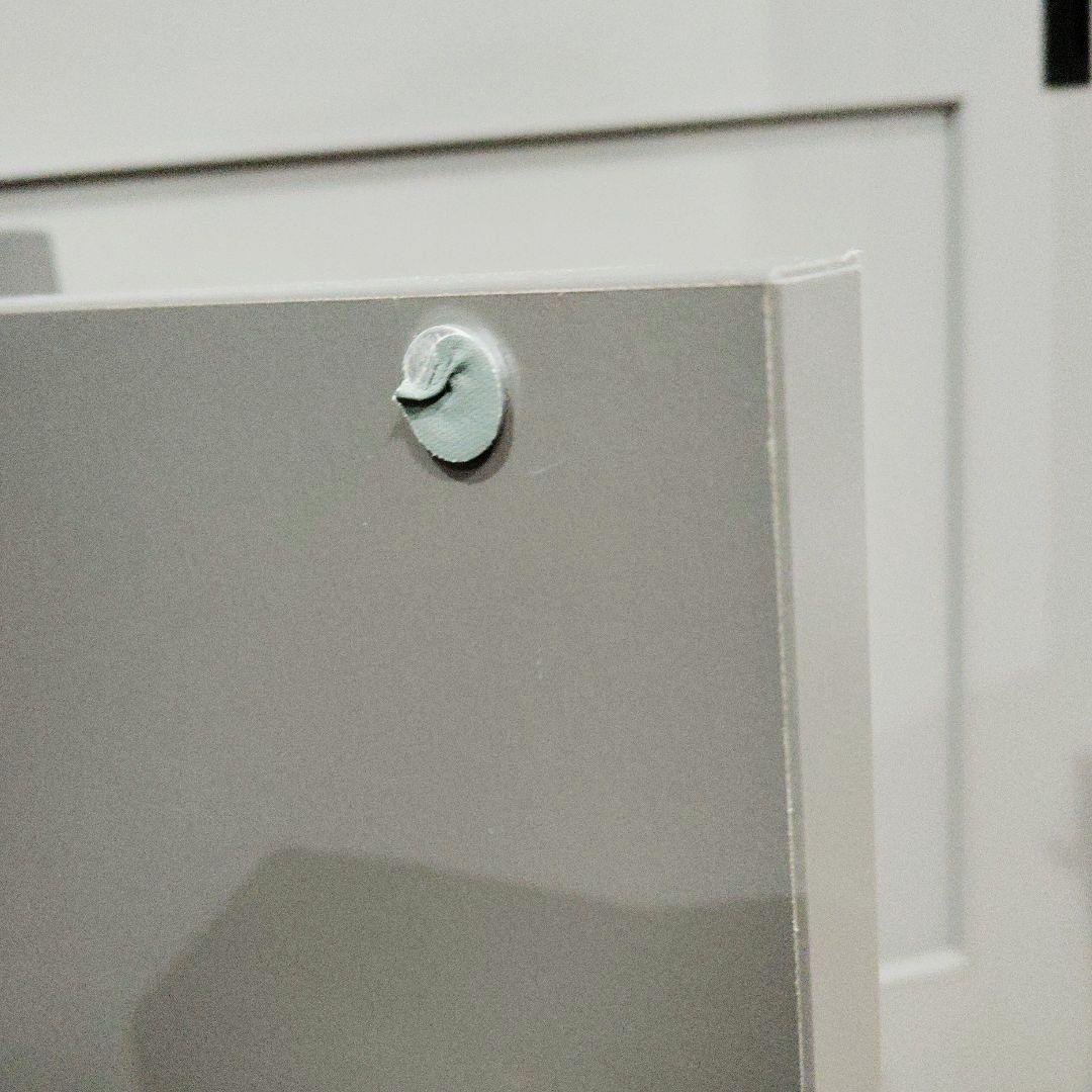 IKEA　エーケト　キャビネット脚付き　グレー　完成品　専門業者組立て品