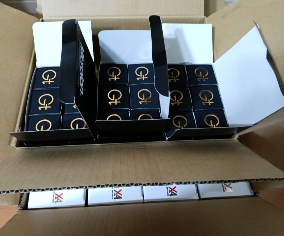 Microlon XA 16ozとマイクロロン ガストリート の2種類です。