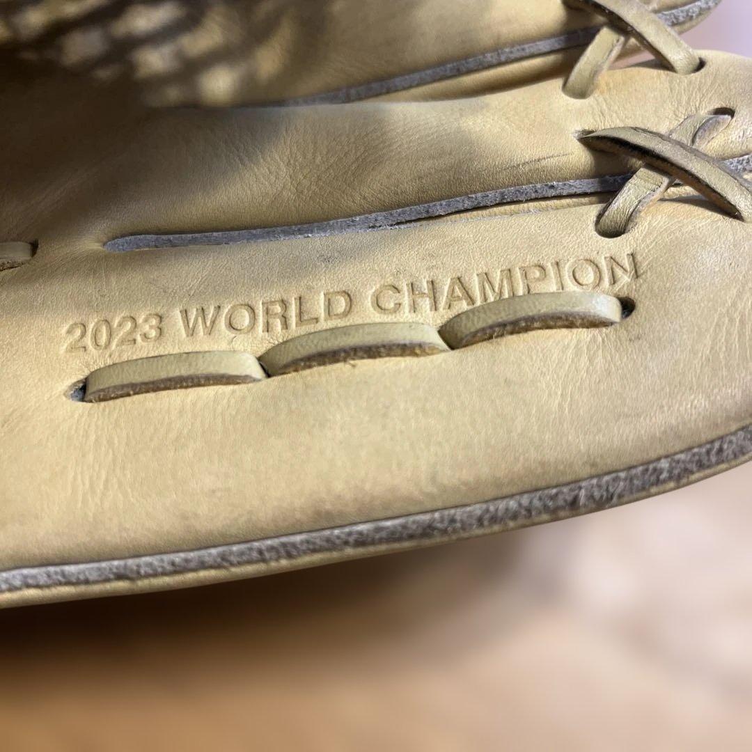 Mizuno Global Elite 軟式グローブ ベージュ