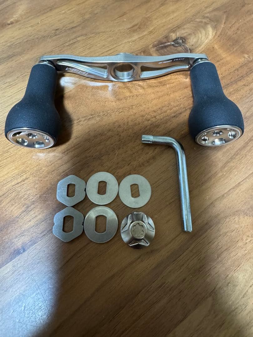 DRTバリアル95ハンドルMC後シルバー センターナット　シマノ左